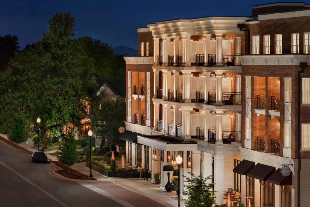 The exterior of the Harpeth Hotel Franklin